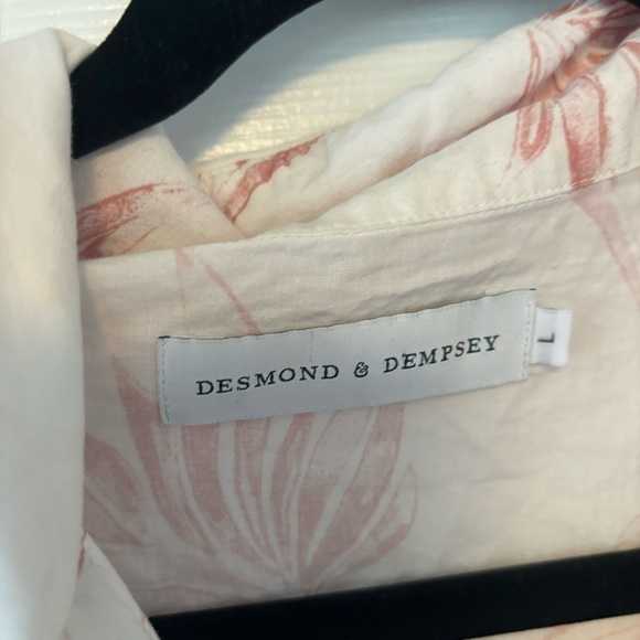 DESMOND & DEMPSEY Deia Print Pajamas Top - Picture 9 of 9
